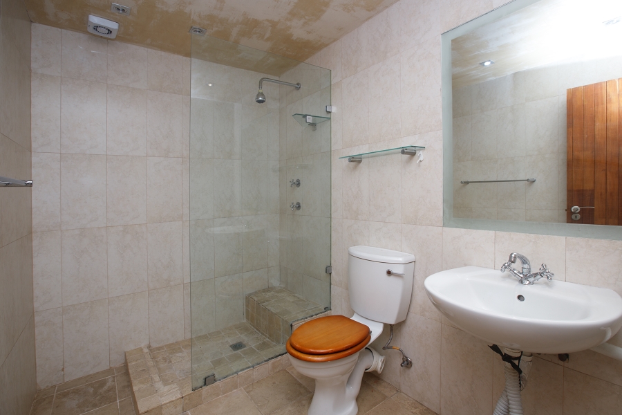 2 Bedroom Property for Sale in Green Point Western Cape